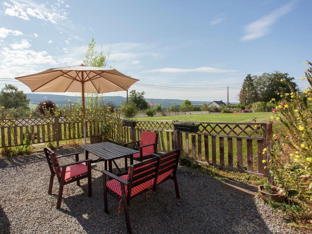 Cozy Apartment In Stoumont With Private Terrace Bagian luar foto